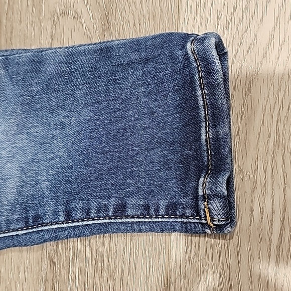 Gap Jeans - Picture 4 of 6